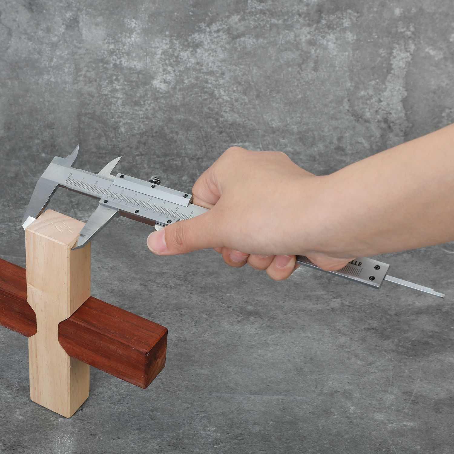 6 In. Vernier Caliper (150mm)
